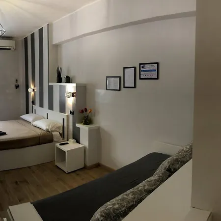 Avec Moi Bed & Breakfast 4*