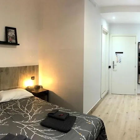 阿维克莫伊罗马酒店