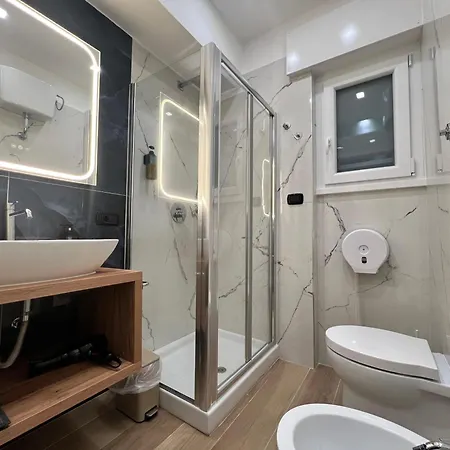 住宿加早餐酒店 阿维克莫伊罗马酒店