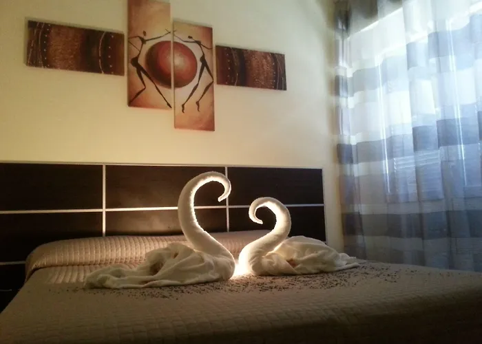 Avec Moi 4* روما