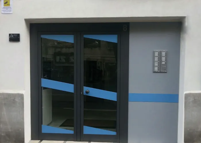 Avec Moi 4* روما