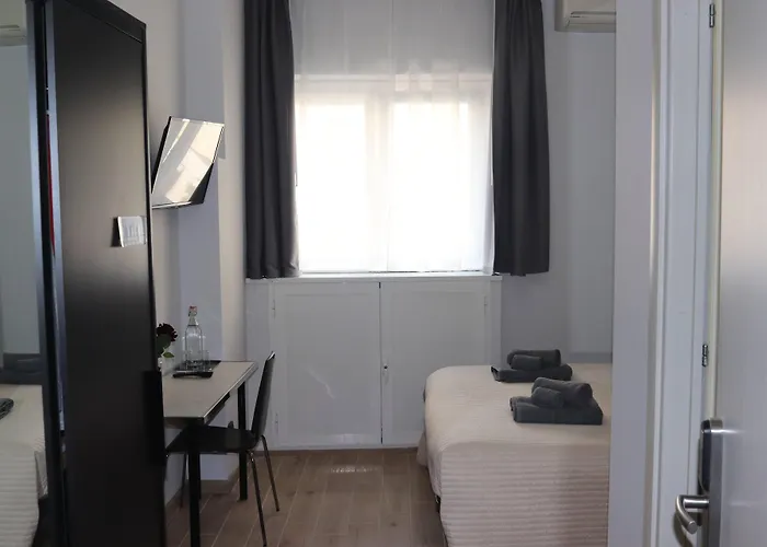 Avec Moi فندق مبيت وإفطار روما